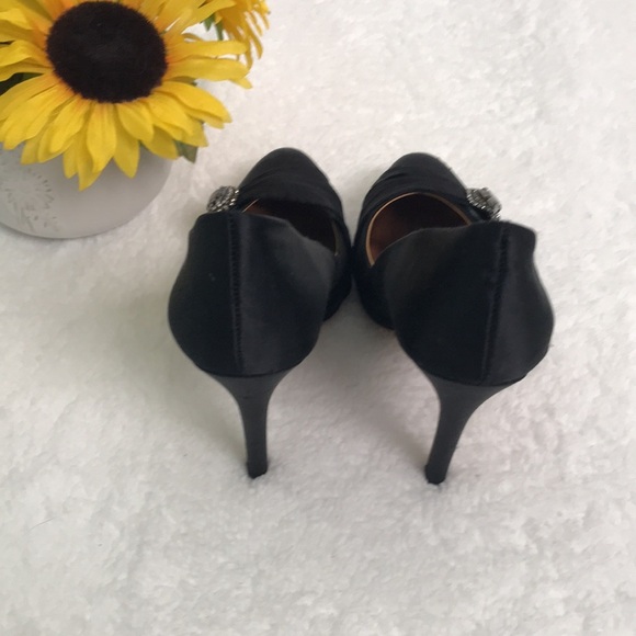 Badgley Mischka Odell Black Satin Heels - Picture 5 of 9